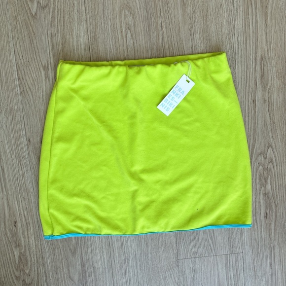 Frankie’s Bikinis Neon Green Skirt - Picture 1 of 4